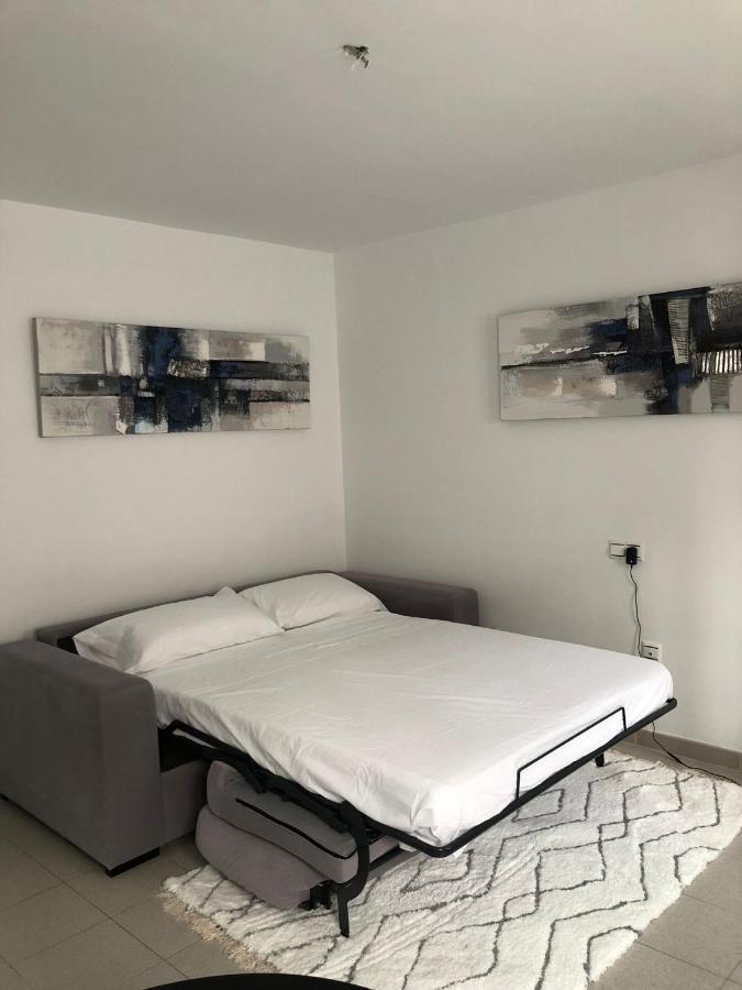 Apartamento Veroma Pisos *
